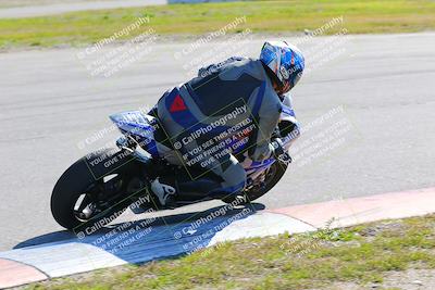 media/Jan-20-2023-Fastrack Riders (Fri) [[f2ad32aba3]]/Private/session 3 turn 9/